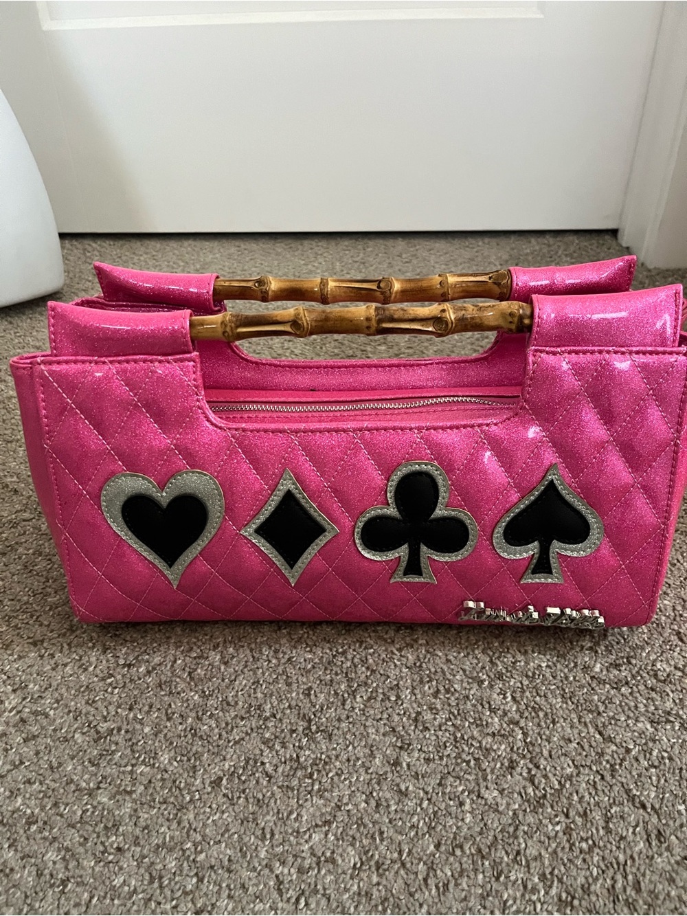 NWOT Lux de ville Winkle Pink Sparkle Paradise Card Clutch